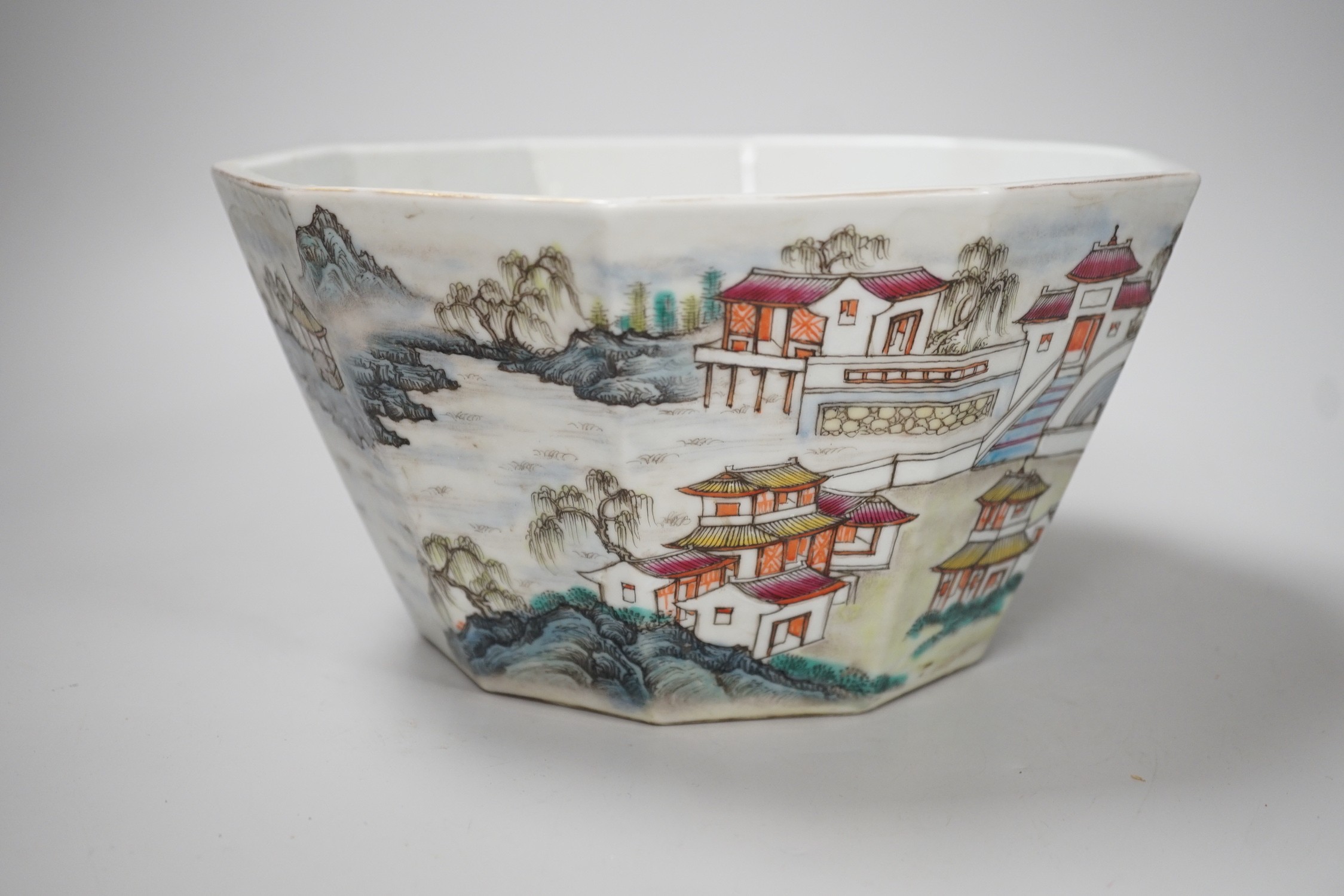 A Chinese famille rose dish and a similar planter, largest 22cm across